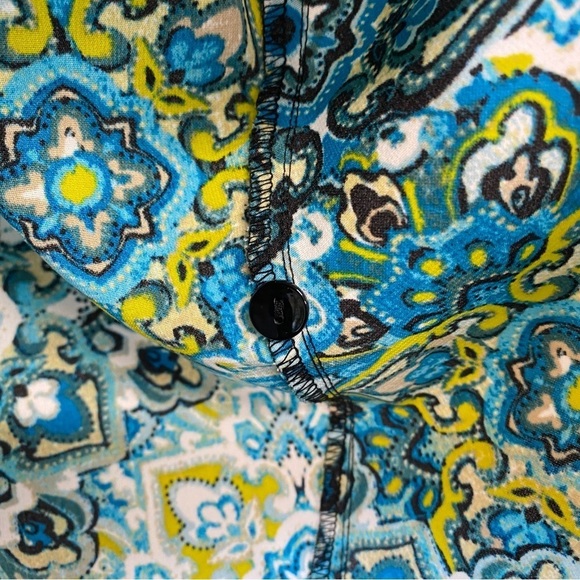 Catherines Boho Print Button Up Half Sleeve Shark Bite Hem Blouse Sz 2X - Picture 7 of 9